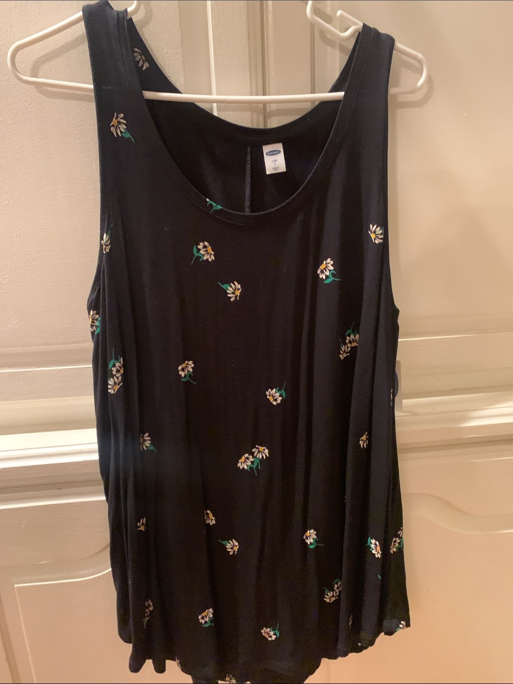 Women's Black Floral Swing Tank Top NWT Large